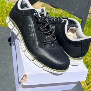 AND1, black, size 9 Men’s shoes